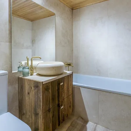 Chalet Ananda, Bei Gstaad Lauenen