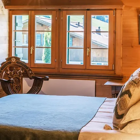 Ananda, Bei Gstaad Lauenen